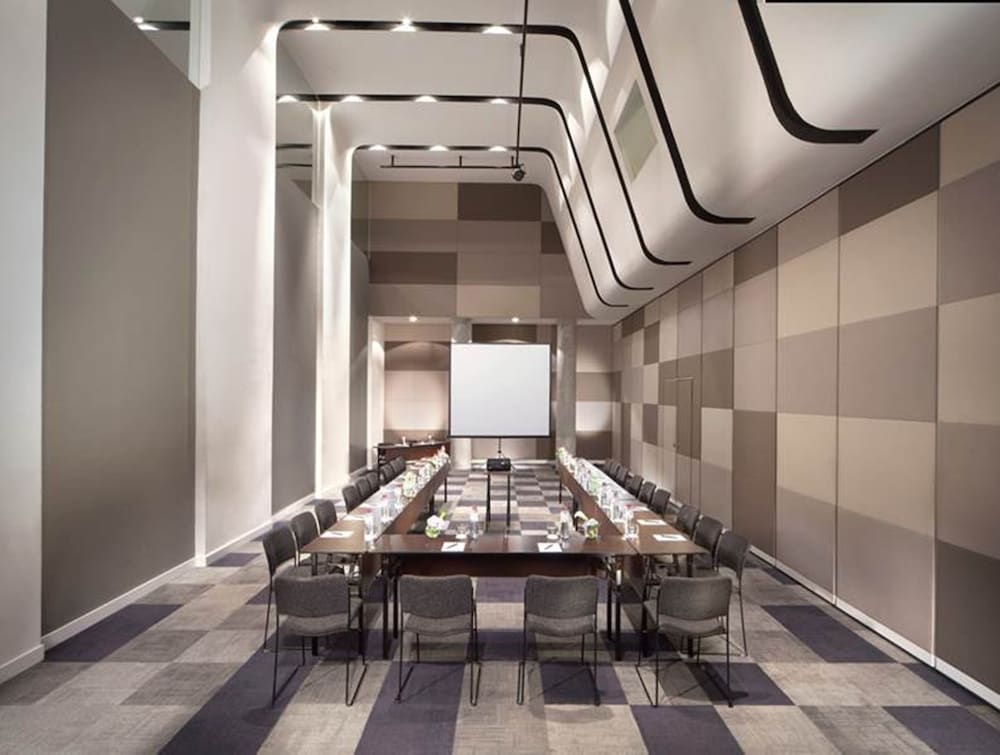 Фото Artotel Thamrin Jakarta