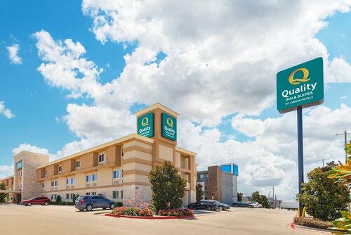 Внешний вид отеля Quality Inn & Suites Plano East - Richardson в Плэно, фото 1