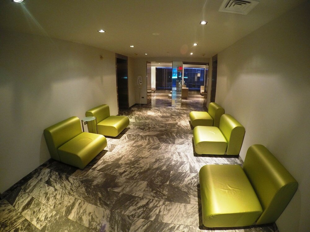 Фото The Shoreham Hotel