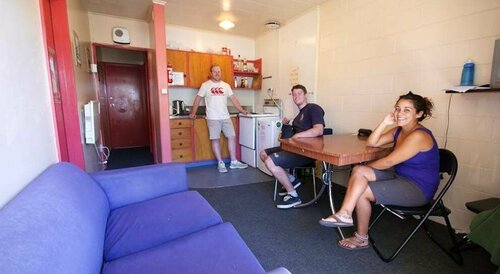 Гостиница Southern Laughter Backpackers в Куинстауне
