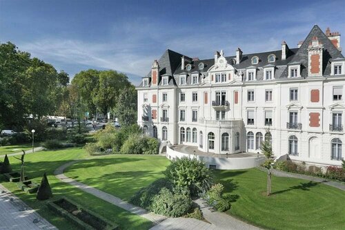 Гостиница Medicis Home Besancon в Безансоне