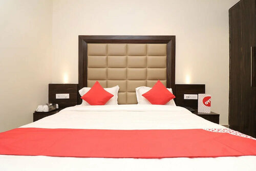 Гостиница Oyo 24608 Sanjay Galaxy Premium в Канпуре