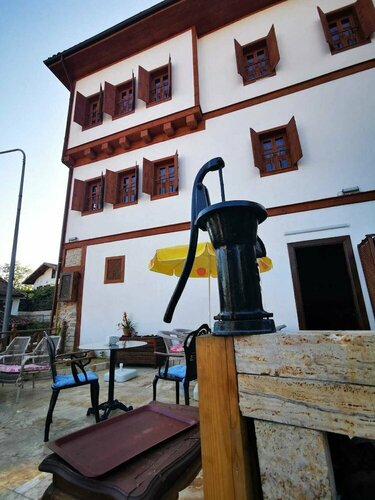 Гостиница Kolağası Konak в Карабюке