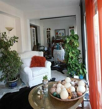 Гостиница Villa Serenity в Йере