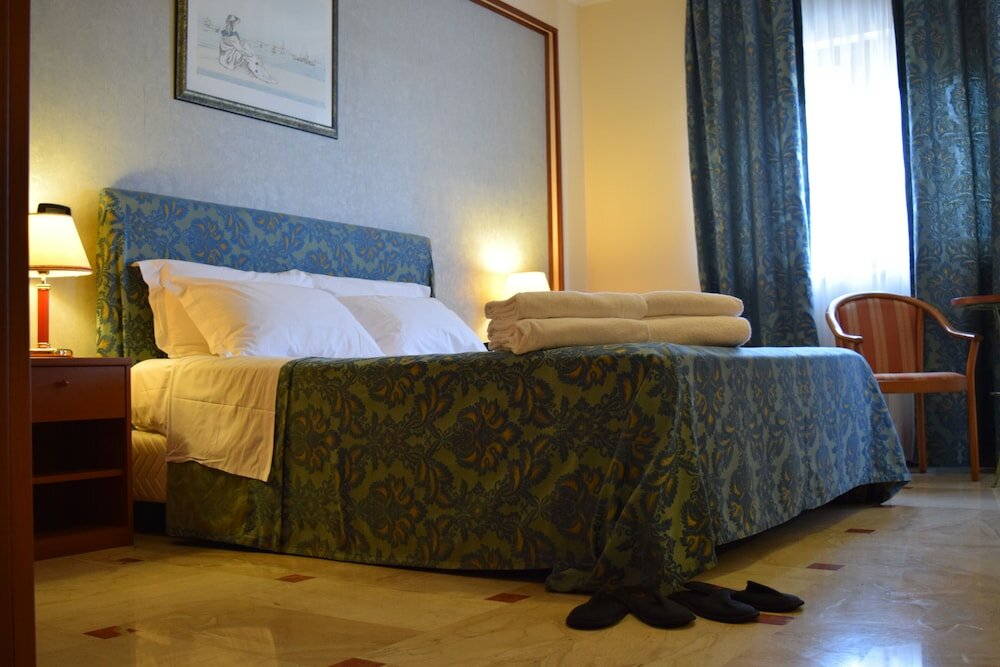 Фото Hotel Palace 2000