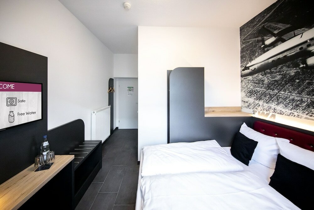 Фото Airport Hotel Dürscheidt