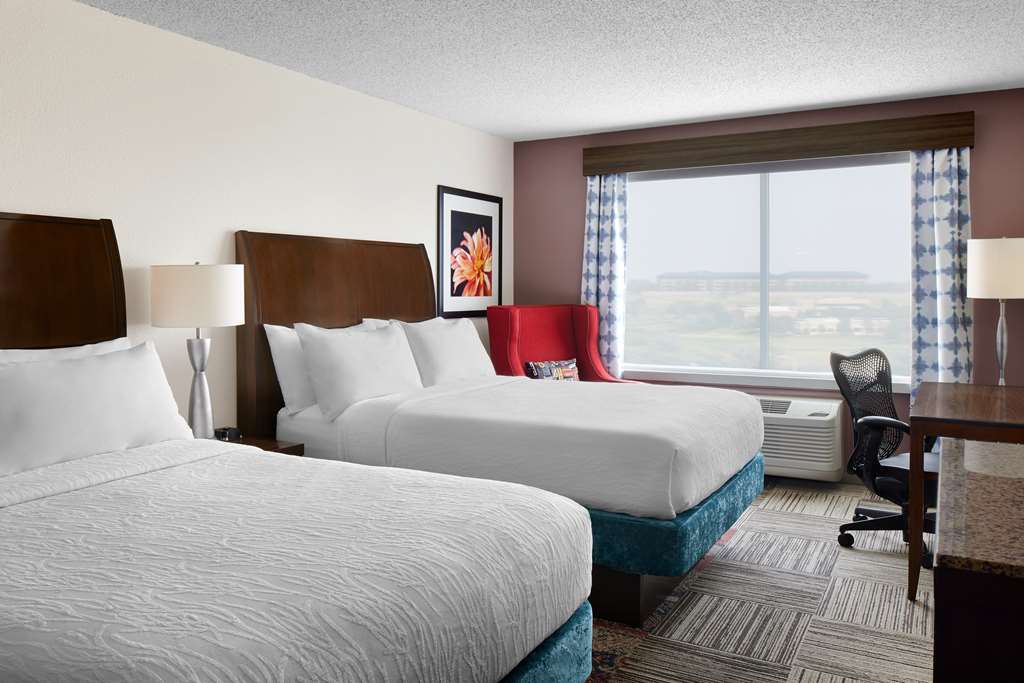 Фото Hilton Garden Inn Denver South Park Meadows Area