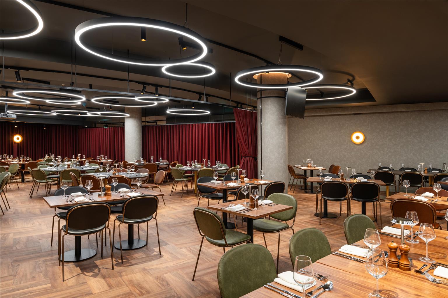 Фото Radisson RED London Twickenham