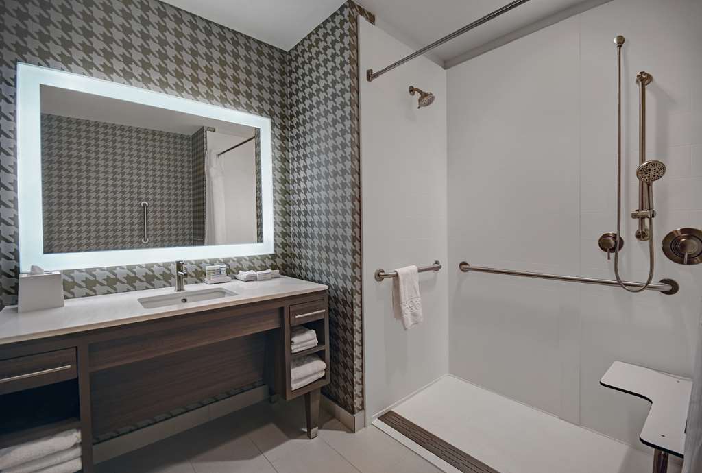 Фото Home2 Suites by Hilton Raleigh North I-540