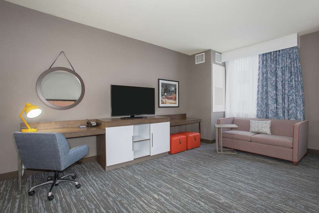 Фото Hampton Inn & Suites Denver-Downtown