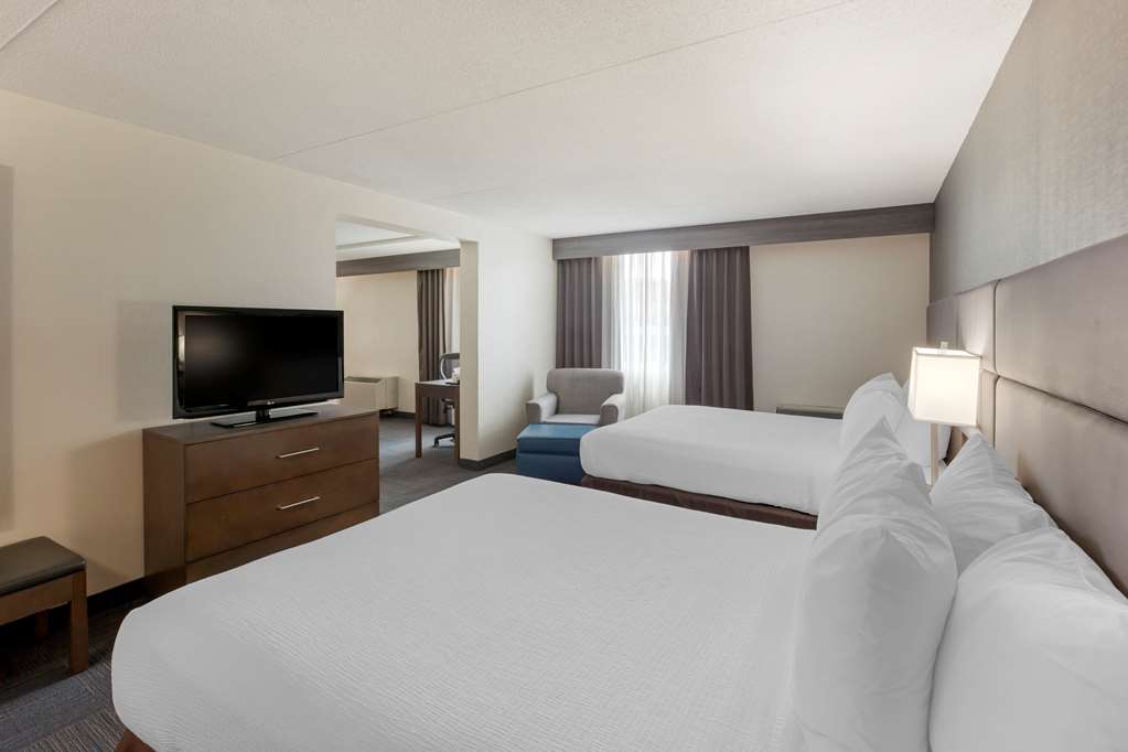 Фото Best Western Plus Toronto Airport Hotel