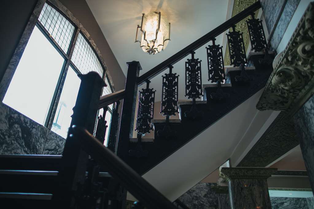 Фото Colcord Hotel