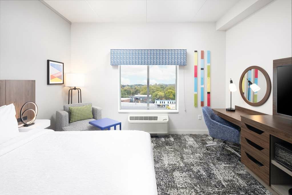 Фото Hampton Inn & Suites Rochester Downtown