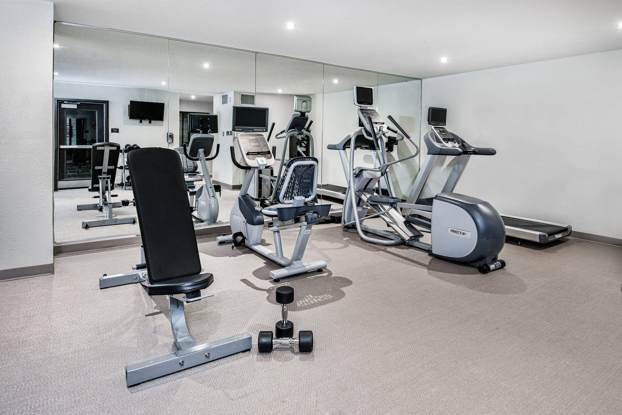 Фото Staybridge Suites Round Rock, an Ihg Hotel