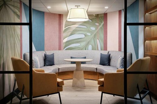 Гостиница Embassy Suites Tampa Downtown в Тампе