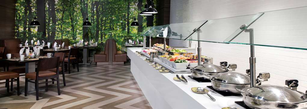 Фото Doubletree by Hilton Hotel Miami Airport & Convention Center