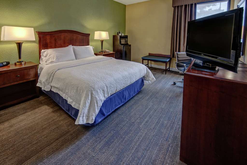 Фото Hampton Inn Raleigh Cary