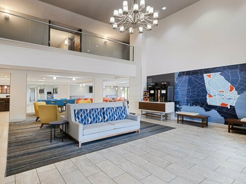 Гостиница Holiday Inn Express & Suites Augusta West - Ft Gordon Area, an Ihg Hotel в Огасте