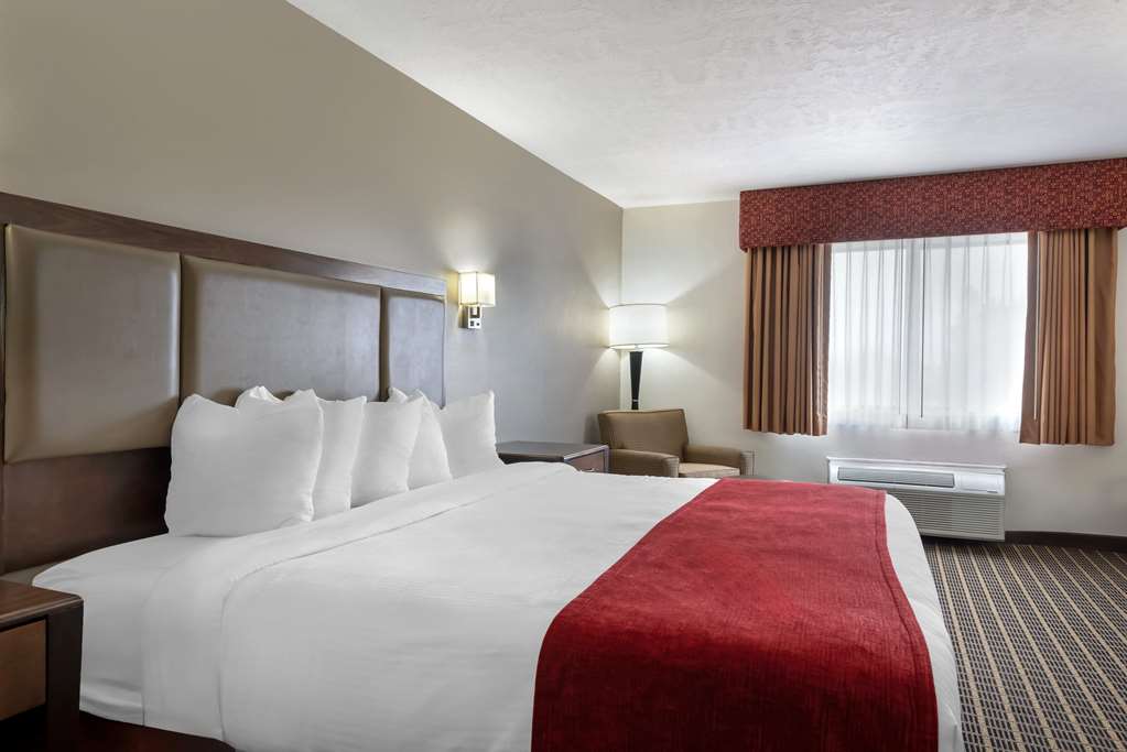 Фото Best Western Plus Eagleridge Inn & Suites