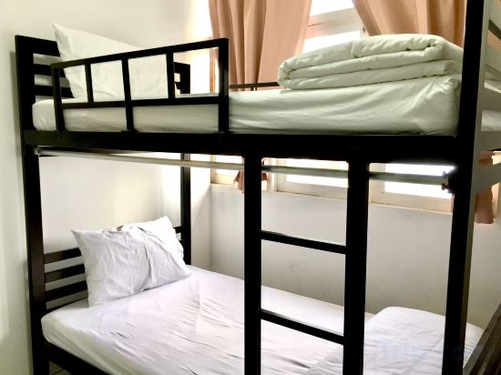 Фото D House Hostel