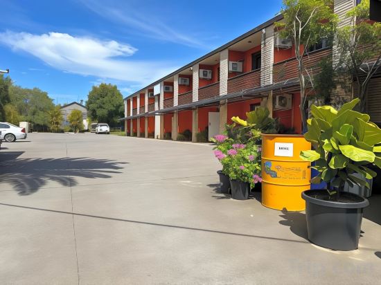 Фото Central Jetty Motel