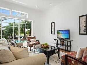 Гостиница Stunning Waterway Views and Heated Pool - Spacious Family Retreat