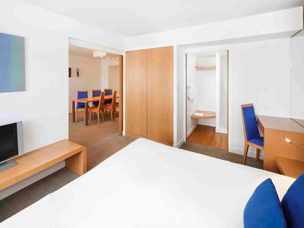 Фото Novotel Nantes Centre Gare