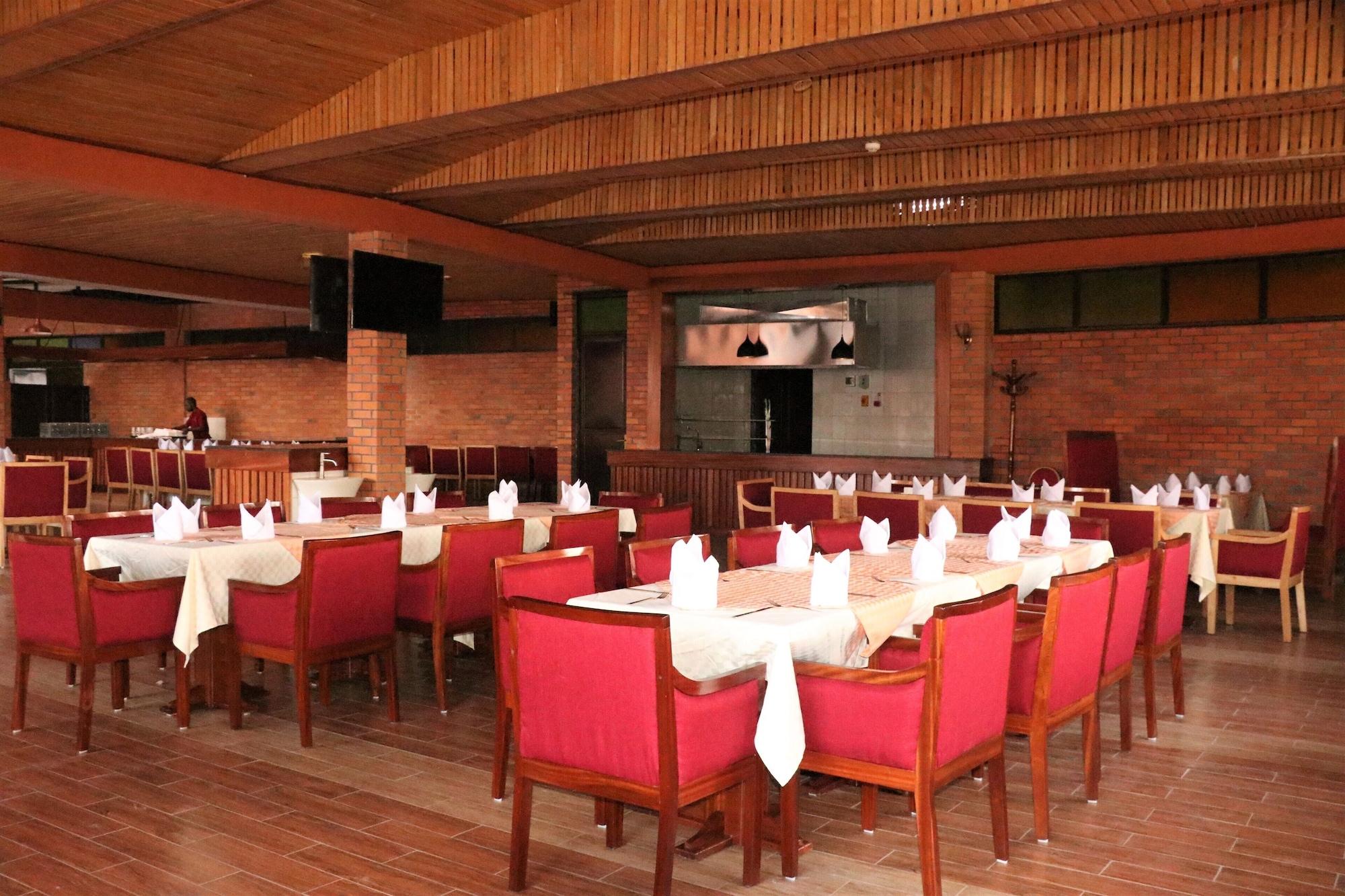 Фото Sainte Famille Hotel