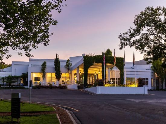 Фото Lord Charles Hotel