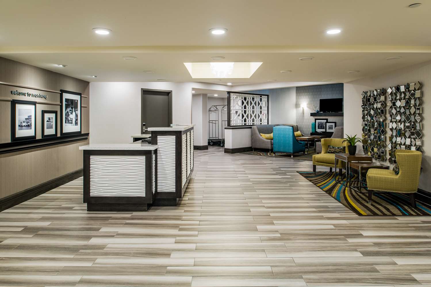 Фото Hampton Inn Monterey