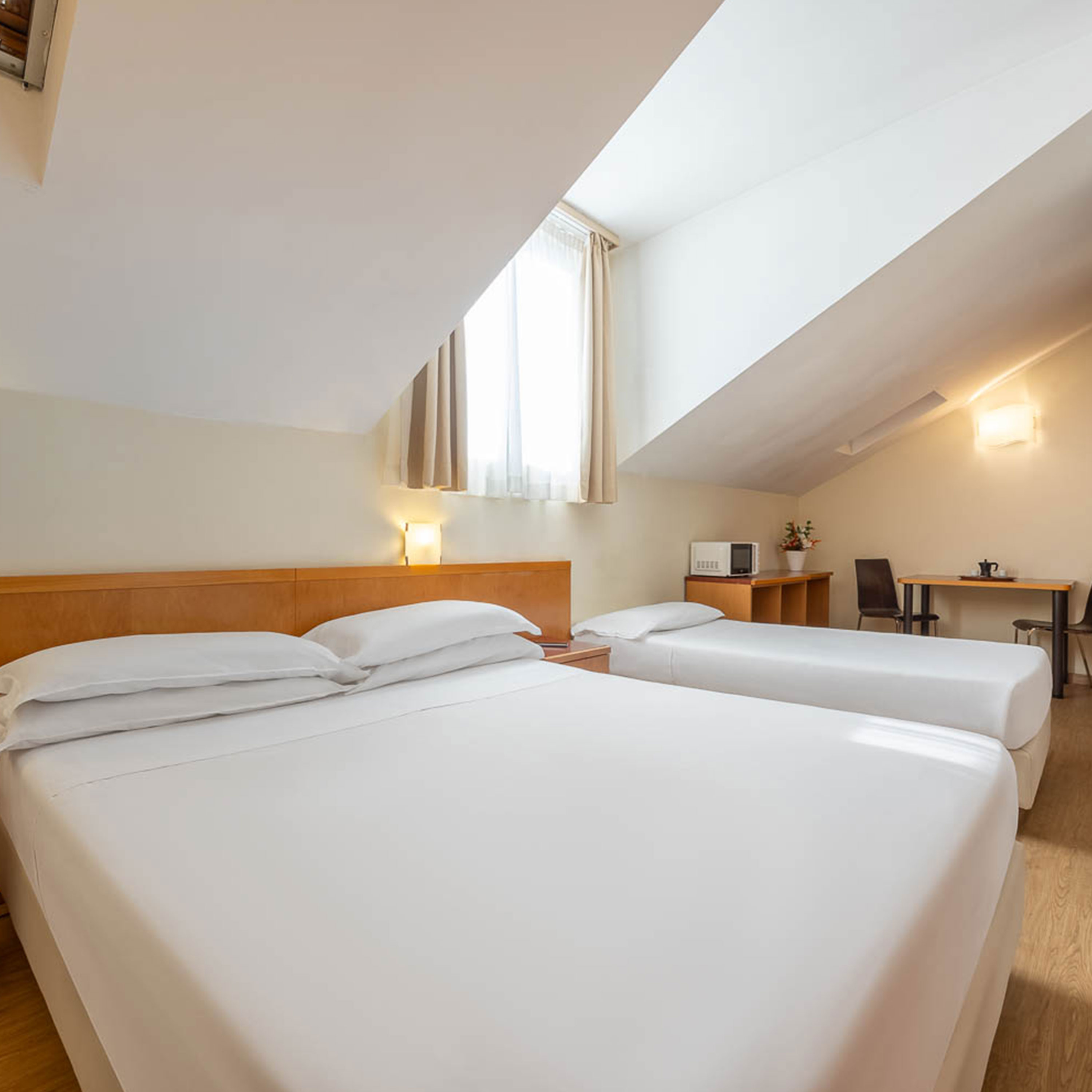 Фото iH Aparthotel Milano Argonne Park