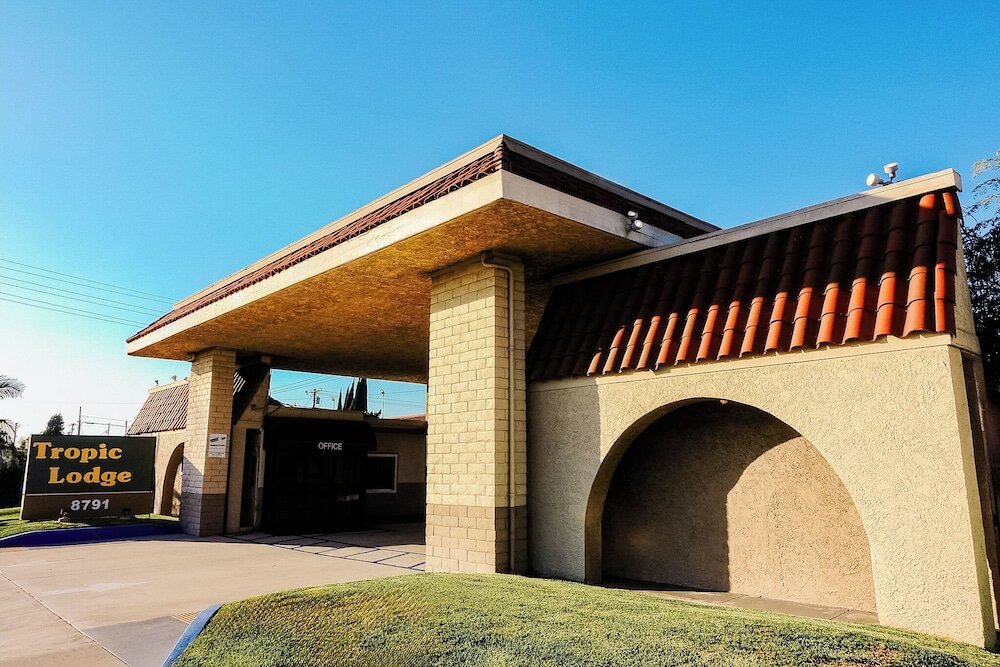 Фото Tropic Lodge