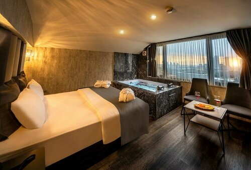 Гостиница Golden Dream Otel в Картале