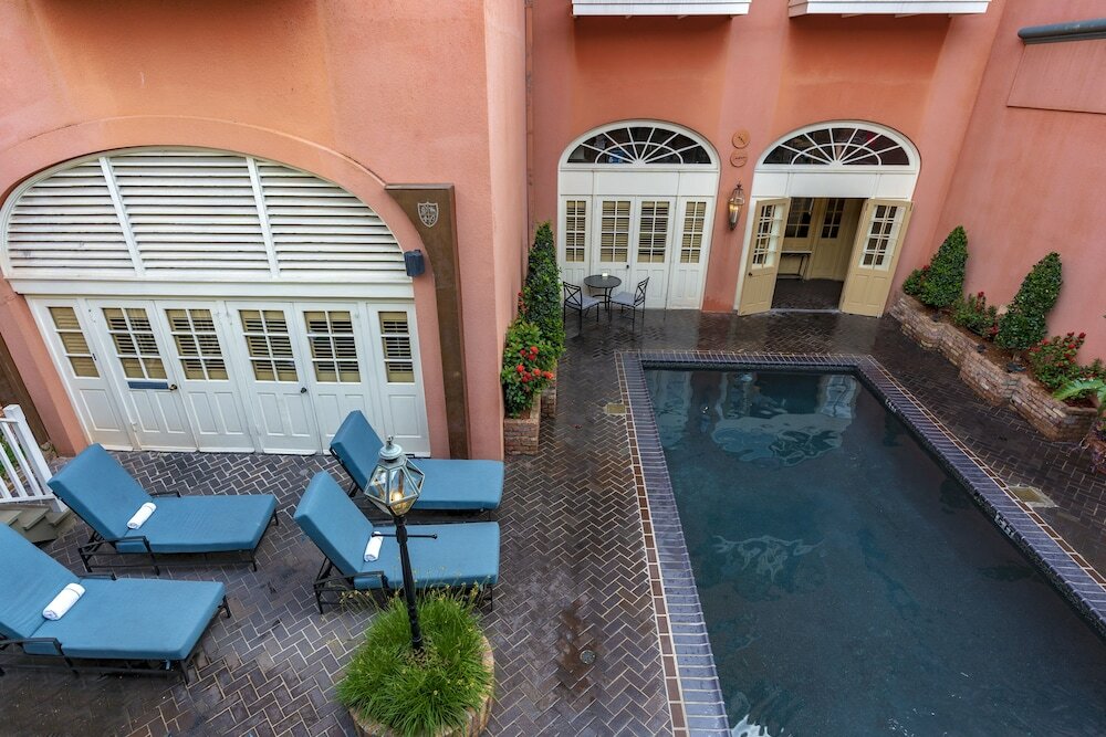 Фото Dauphine Orleans Hotel