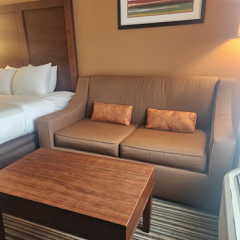 Фото Comfort Inn at the Park