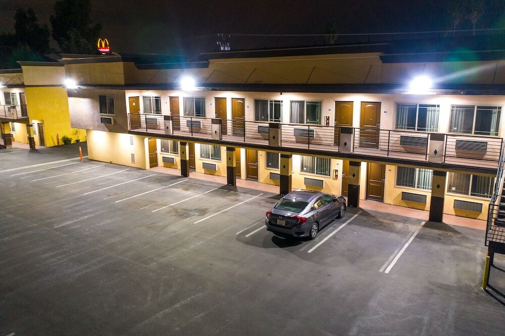 Фото Starlight Inn South El Monte
