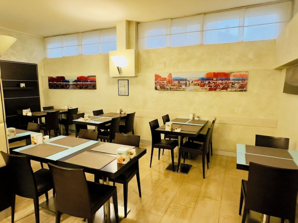 Фото Hotel Kristall