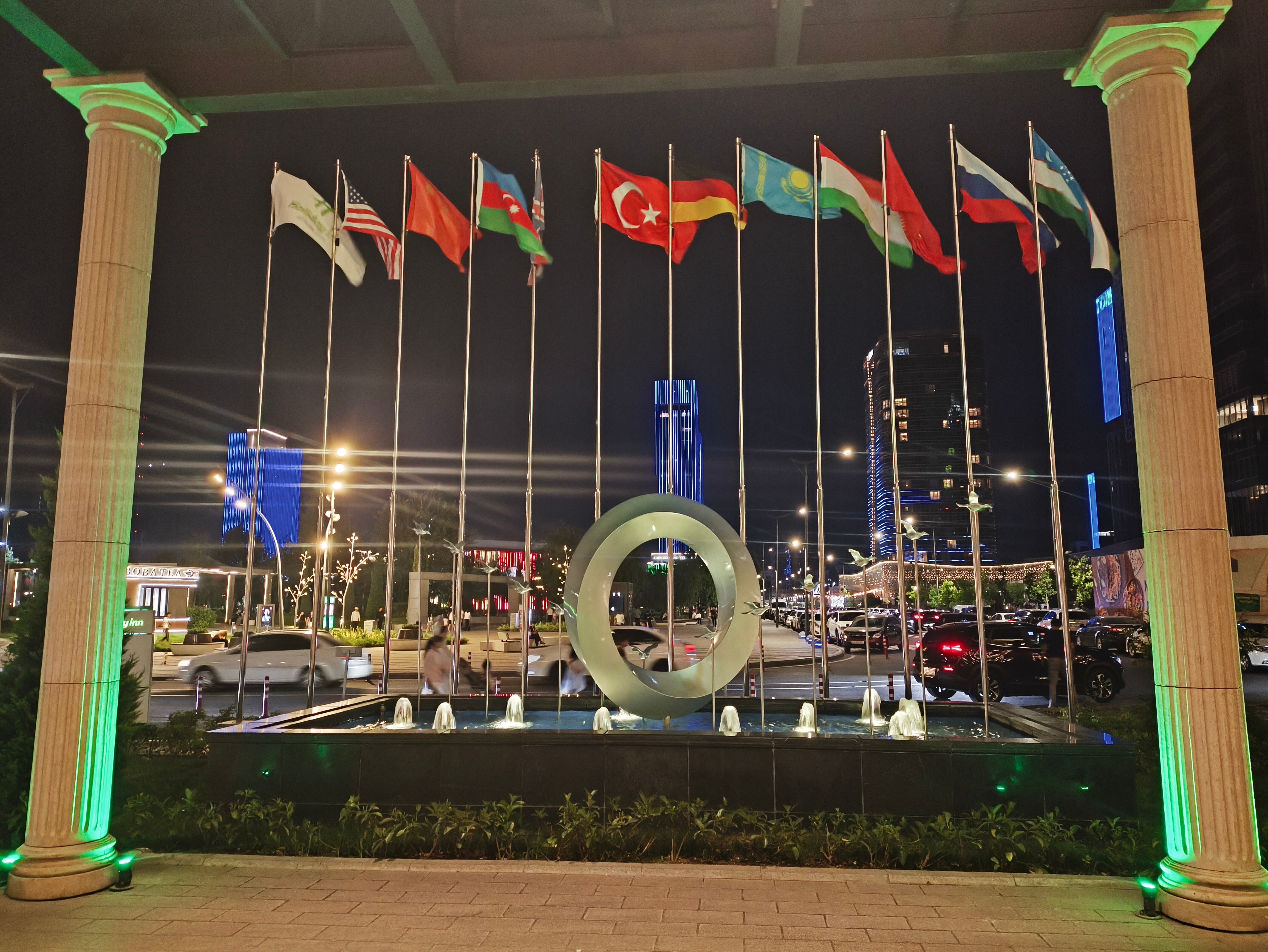 Фото Holiday Inn Tashkent City