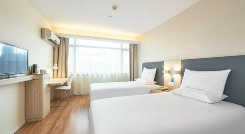 Гостиница Hanting Hotel Nanchang Gaoxin Avenue Metro Station в Наньчане