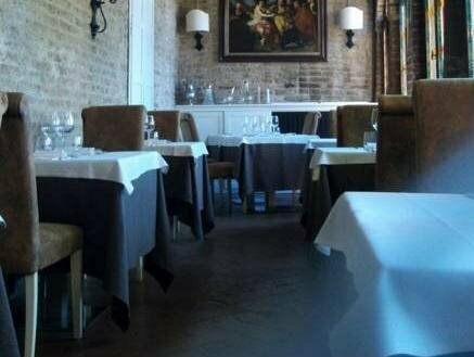 Гостиница Osteria Del Vicario в Чертальдо