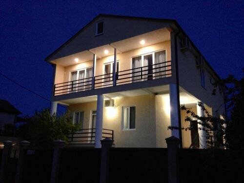 Гостиница Розалин в Гудауте