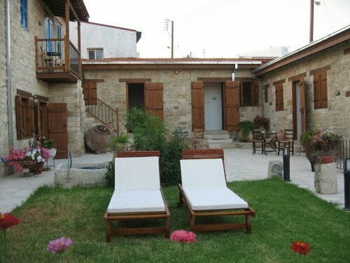 Гостиница Nikis House в Лимассоле