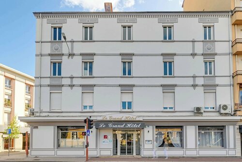 Гостиница Brit Hotel - Le Grand Hotel в Роане