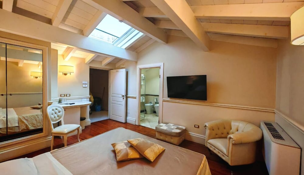 Фото Suite Hotel Santa Chiara