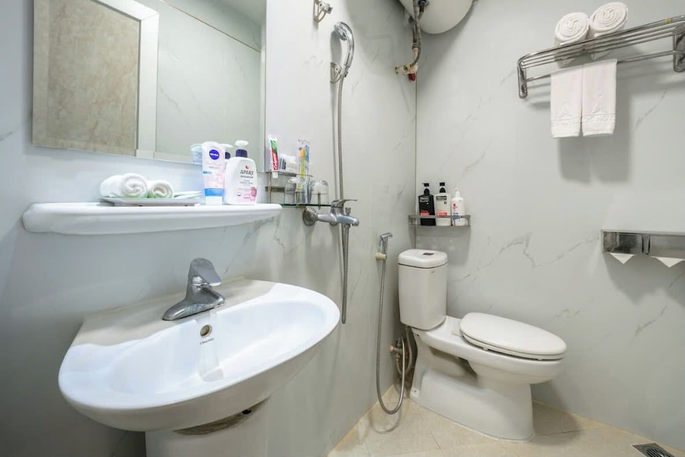 Фото A25 Hotel - Doi Can 2