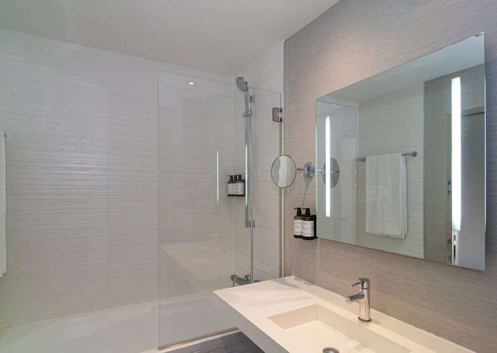 Фото Sh Colon Valencia Hotel