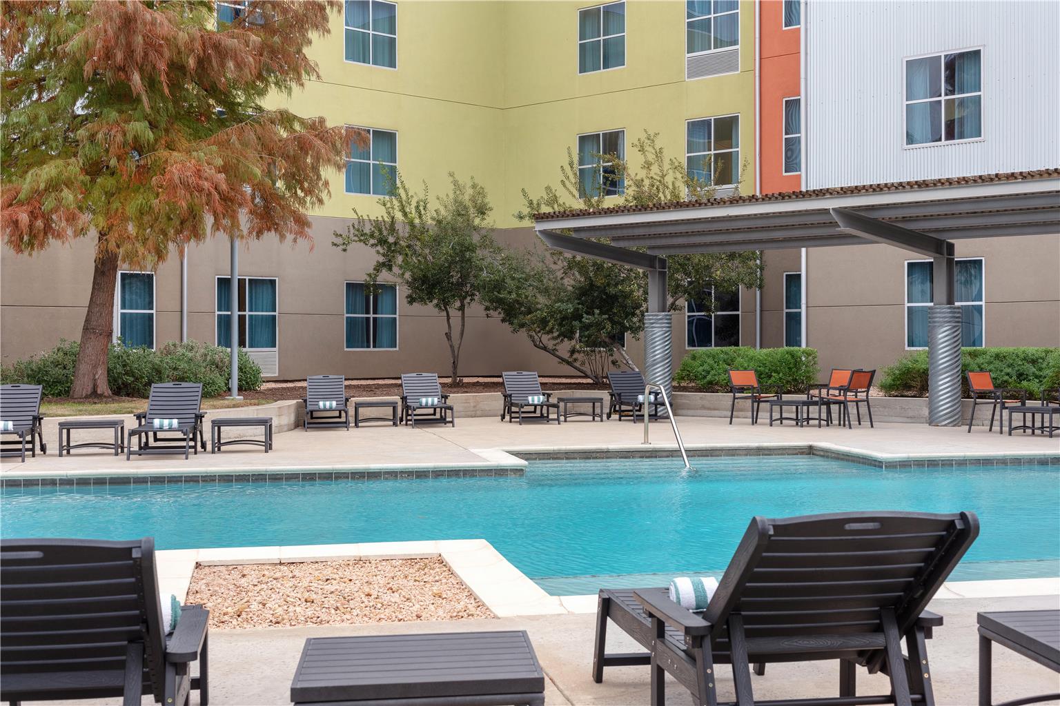 Фото Homewood Suites by Hilton TechRidge Parmer @ I-35