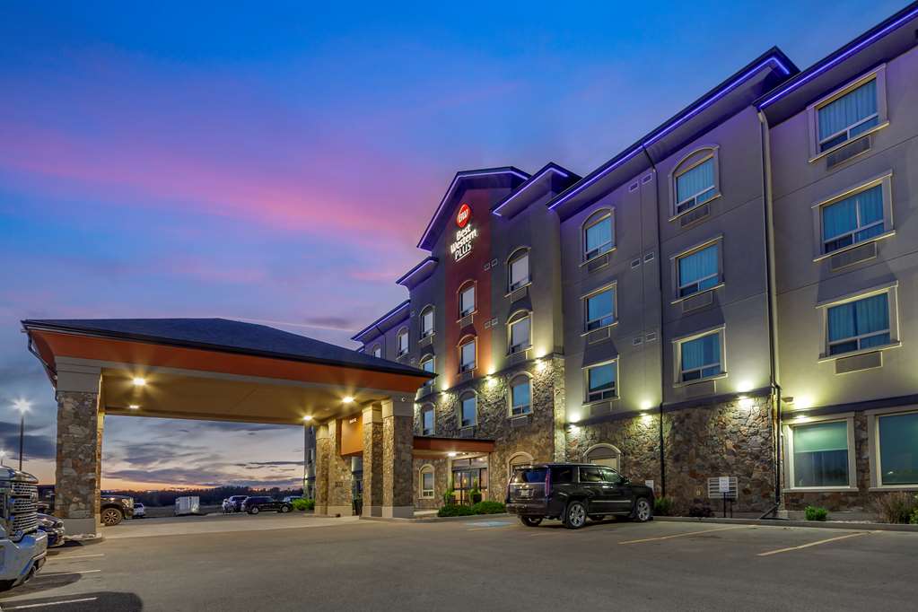 Фото Best Western Plus Drayton Valley All Suites