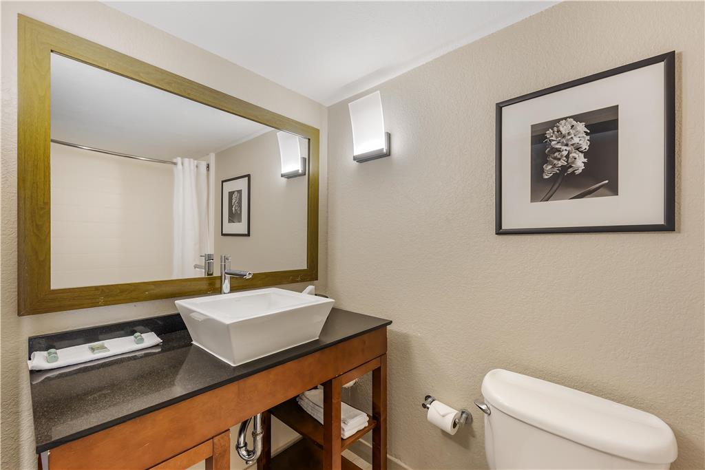Фото Best Western Alamo Suites