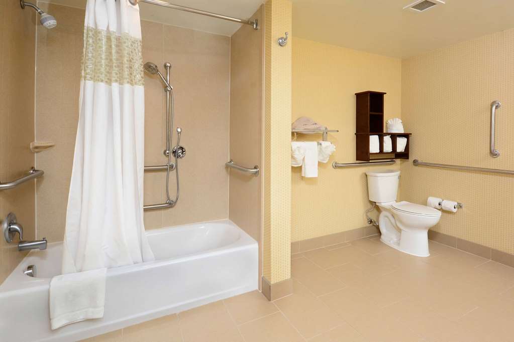 Фото Hampton Inn Raleigh-Capital Blvd. North